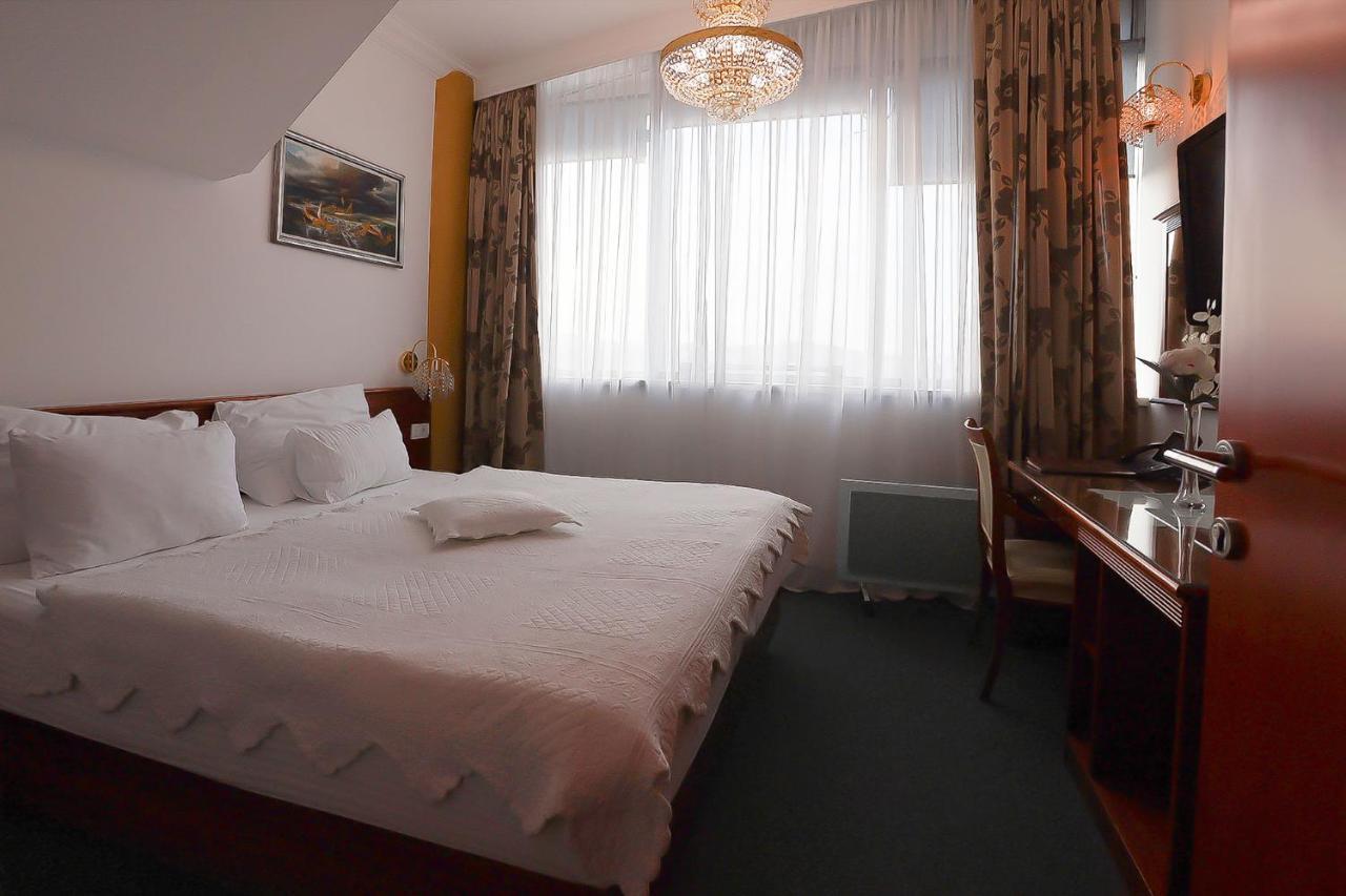 Apart-Hotel Integra Баня-Лука Экстерьер фото