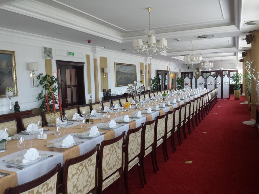 Apart-Hotel Integra Баня-Лука Экстерьер фото
